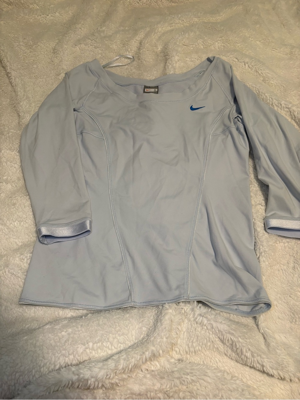 Nike Women's Light Blue Performance 1/4 Sleeve Top